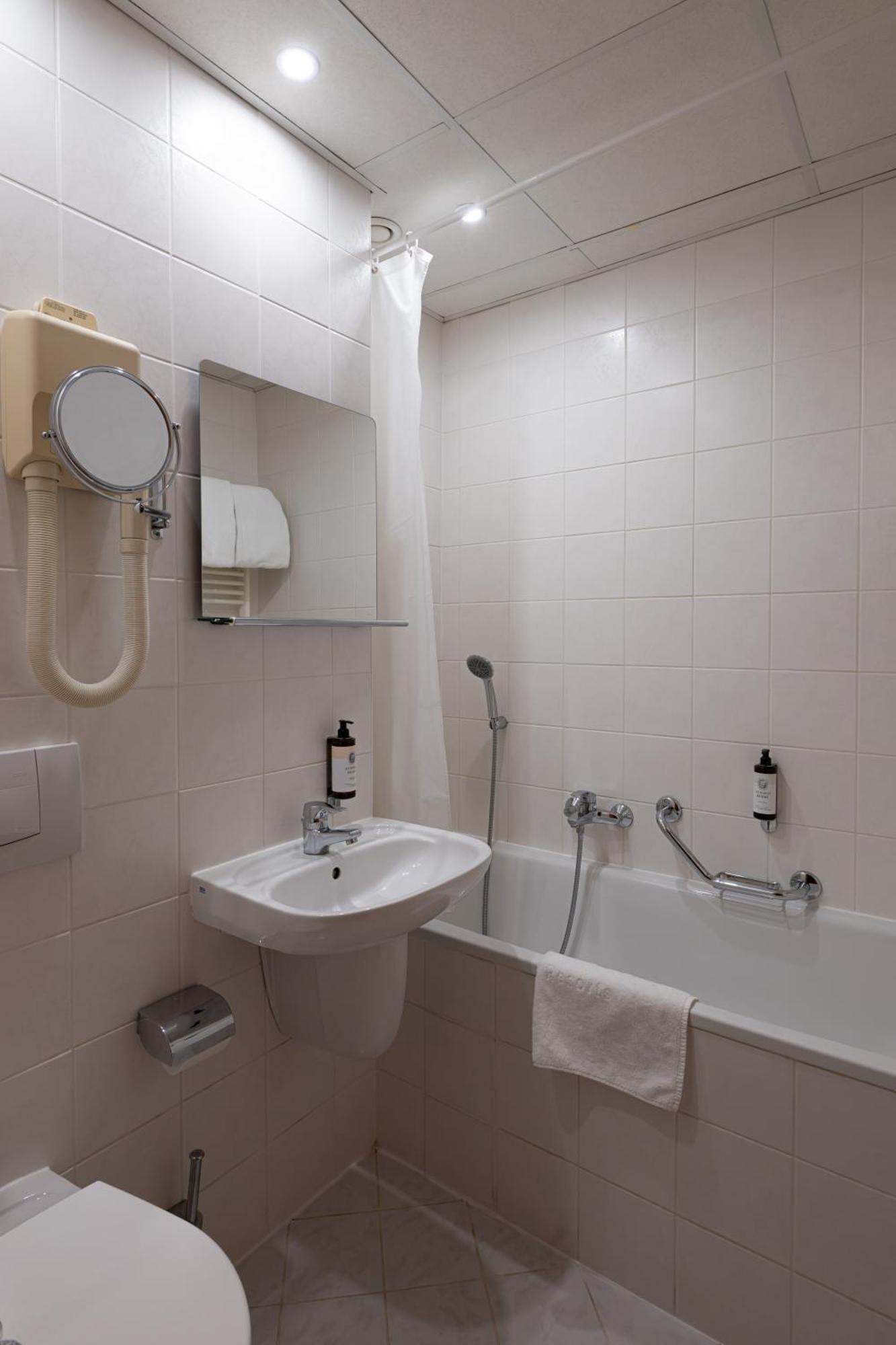 Hotel Orea Voro